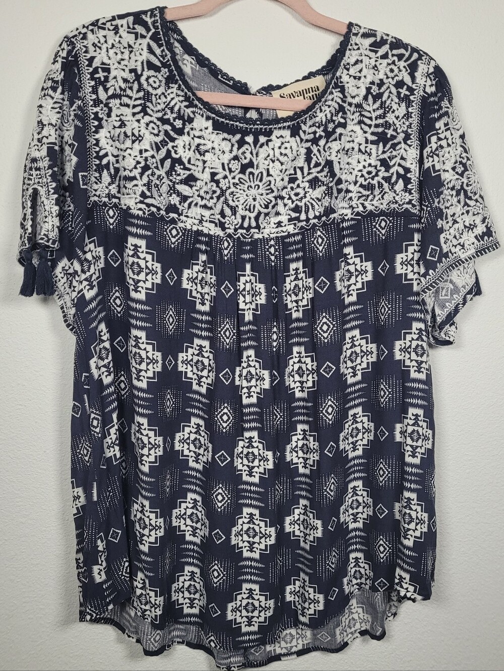 Savanna Jane Womens 2X Navy Blue White Floral Embroidered Aztec Boho Top Tassel